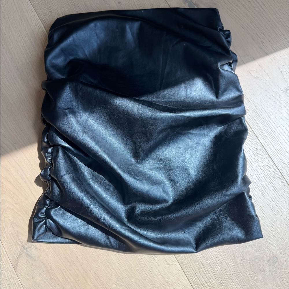 Superdown Black Ruched Pencil Skirt - Picture 2 of 4